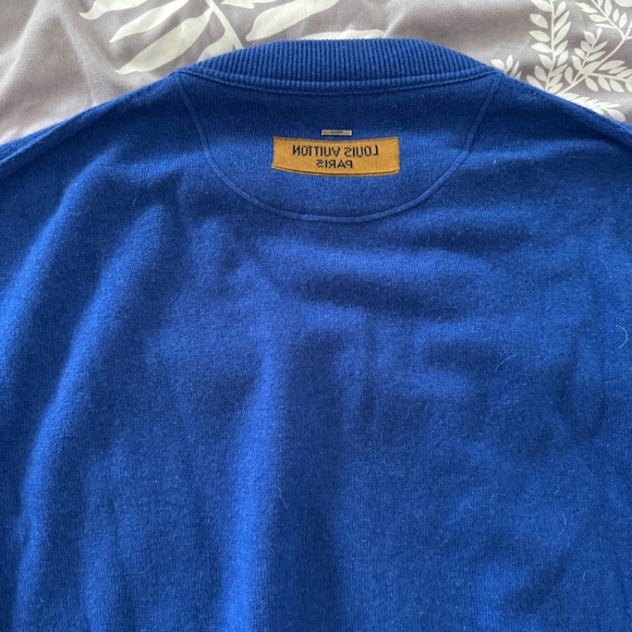Louis Vuitton Inside Out Sweater - Picture 4 of 4